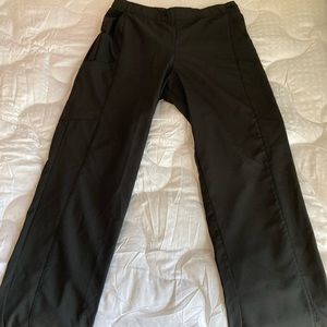 Women’s medium, black Wonder Wink scrub bottoms